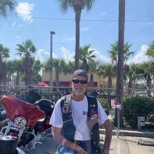 Meet your Posher, Kenneth